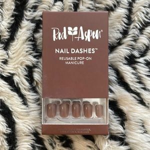 RED ASPEN Nail Dashes